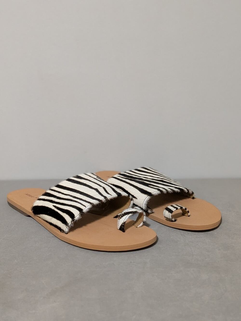 Array Zebra Print Calf Hair Toe Ring Slide Sandals Flat Slip On Size 10 Wide